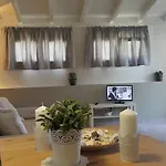 Ifigenia Apartamento *
