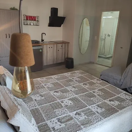 Ifigenia Lägenhet