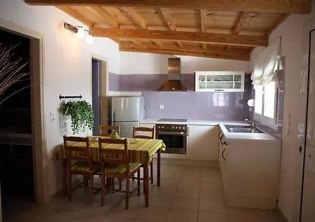 Ifigenia Apartment *