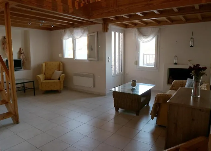 Ifigenia Apartment *