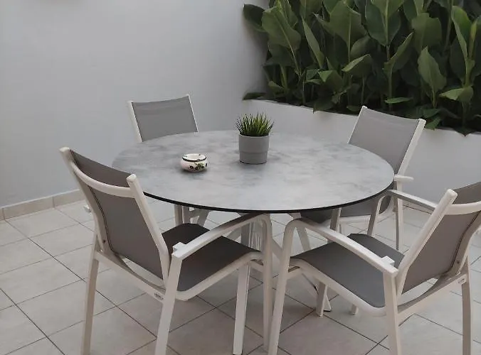 Ifigenia Apartment *