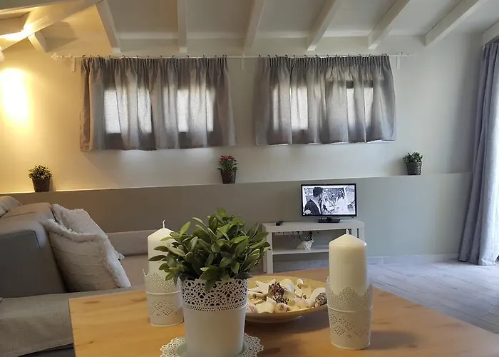 Ifigenia Apartment *